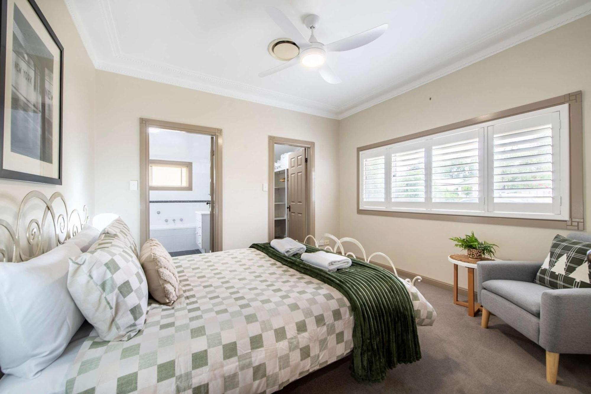 South Dubbo Hideaway - Pet Friendly Villa ภายนอก รูปภาพ
