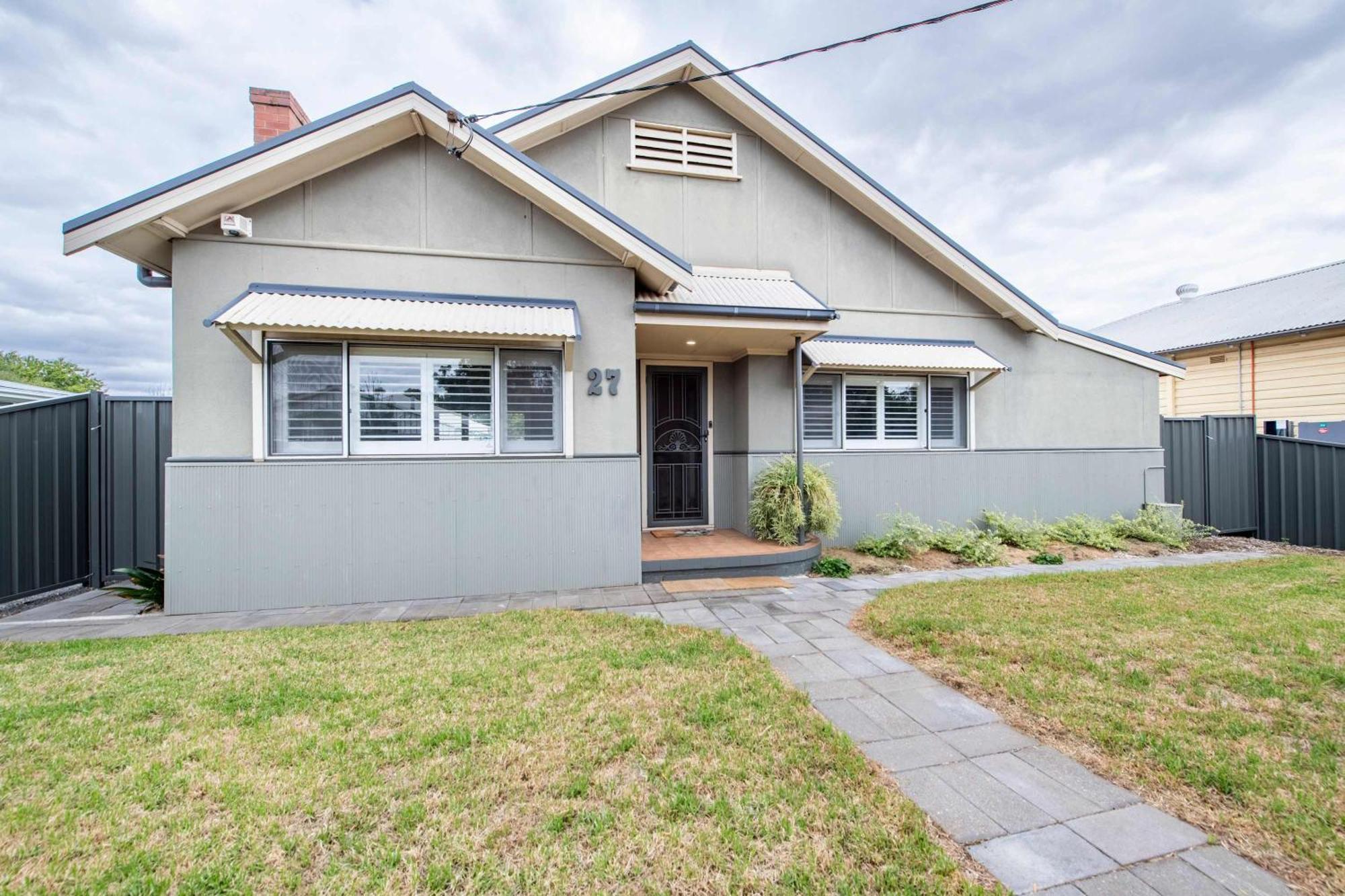 South Dubbo Hideaway - Pet Friendly Villa ภายนอก รูปภาพ